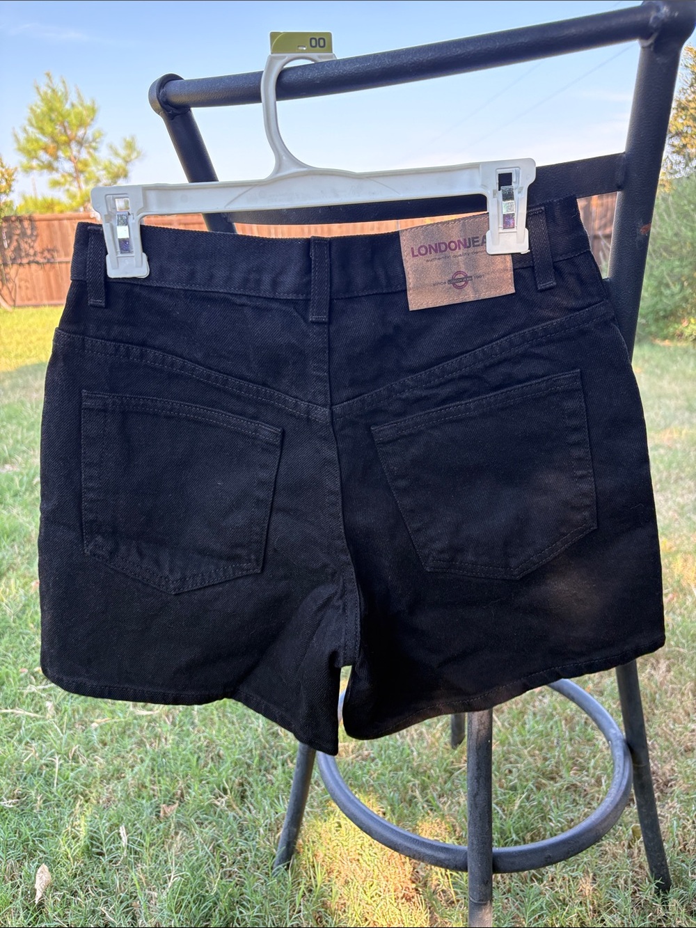 LONDONJEAN Black Women's Denim Jean Shorts - Picture 5 of 10